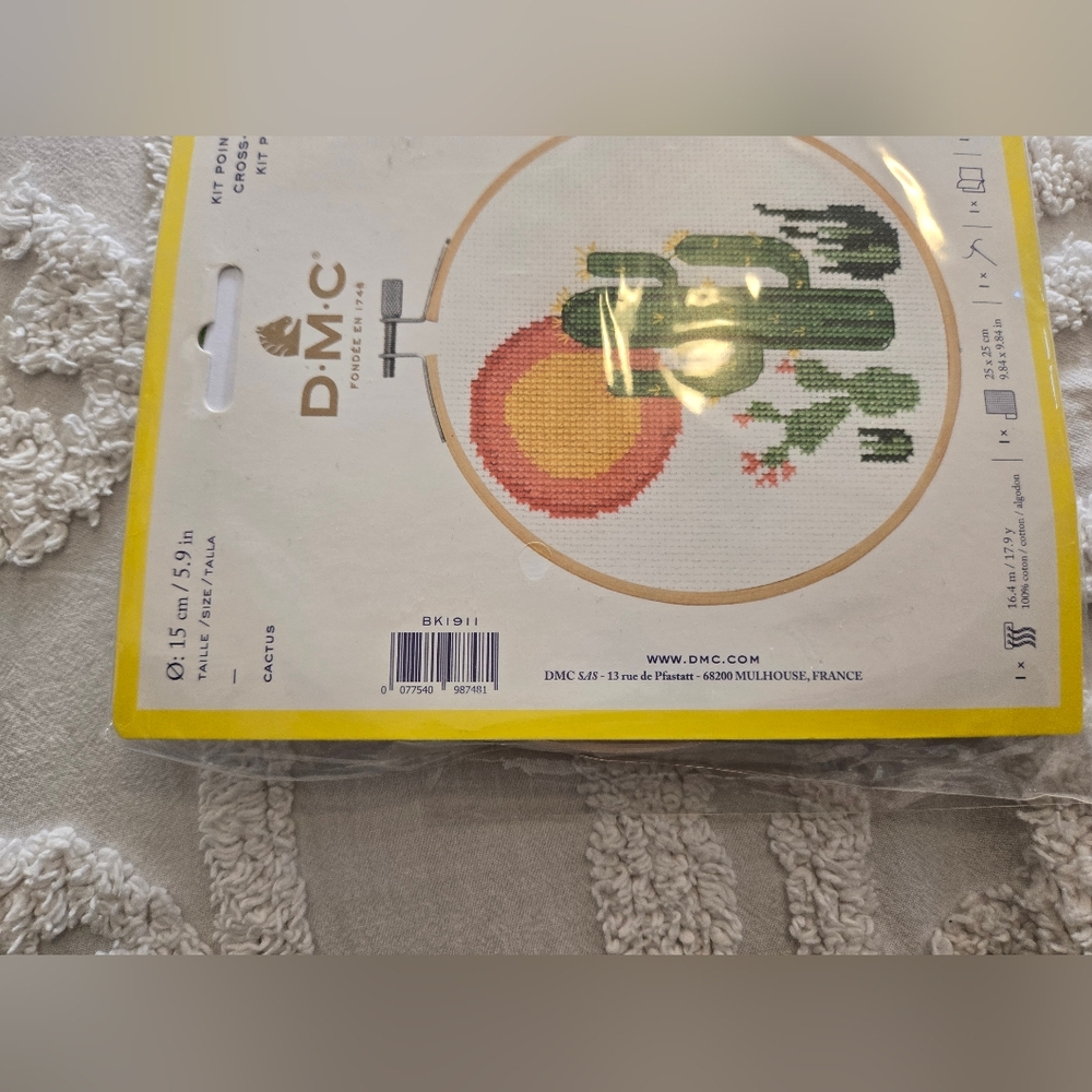 DMC Cactus Cross Stitch Kit - Green and Yellow NOS NIP - Picture 6 of 7